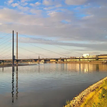 Apartment In Modern Center Of Dusseldorf
